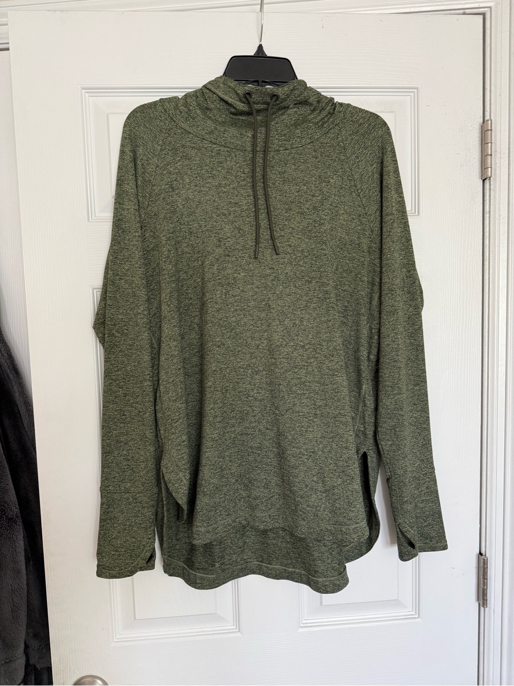 Athleta Uptempo hooded top. Size Large.